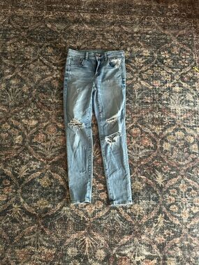 American Eagle Outfitters Light Blue Ripped Skinny Jeans